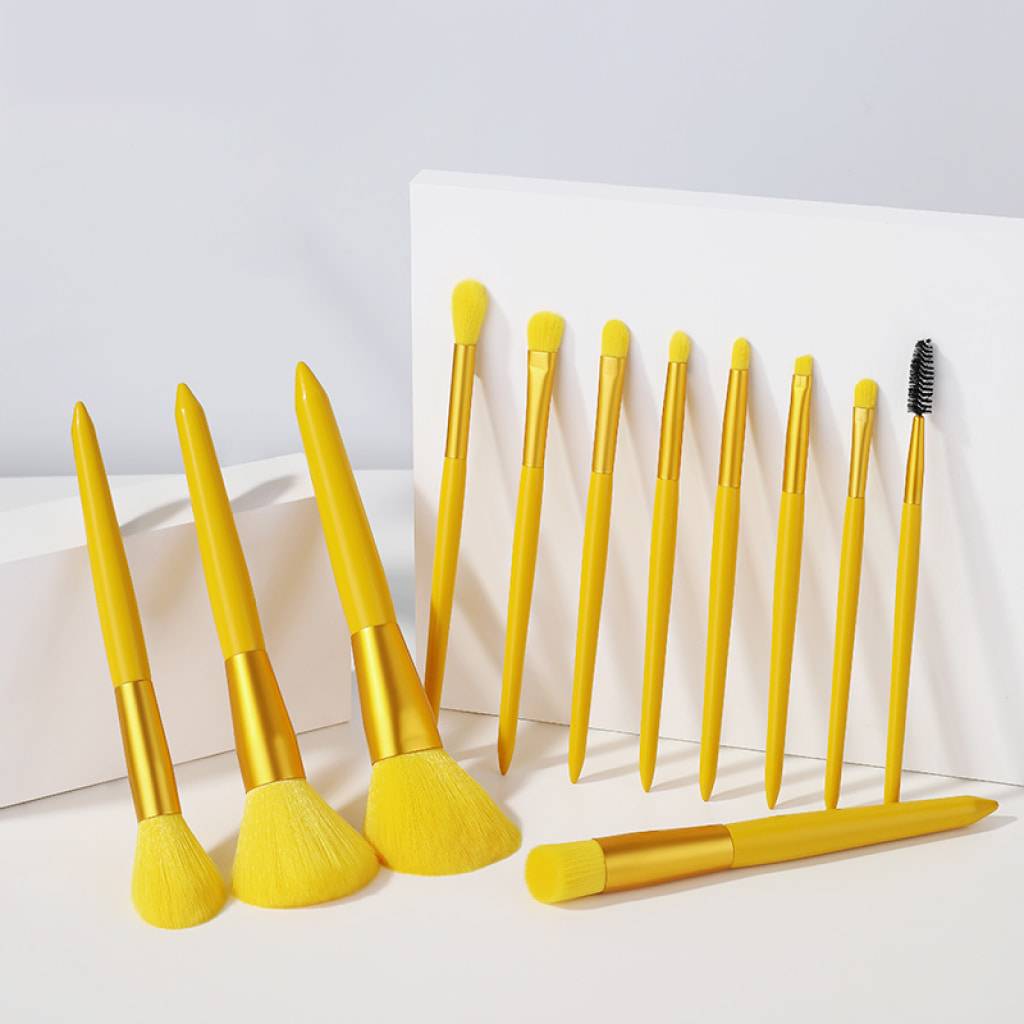Yellow Makeup Brush Set 12pcs Beauty Tools Yellow Makeup Brush Set 12pcs Beauty Tools