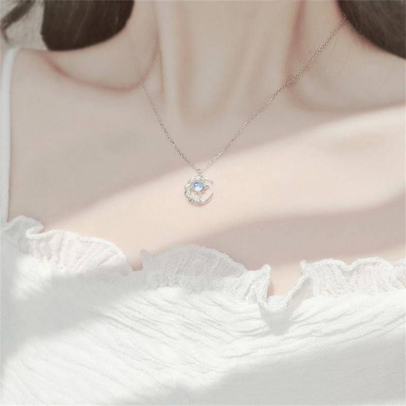 Elegant Star and Moon Rhinestone Necklace Fashion Accessories Jewelry Metal Color : Silver Elegant Star and Moon Rhinestone Necklace Fashion Accessories Jewelry Metal Color : Silver