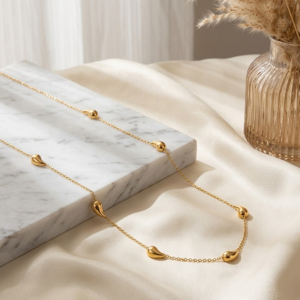 Gold Water Drop Necklace 001