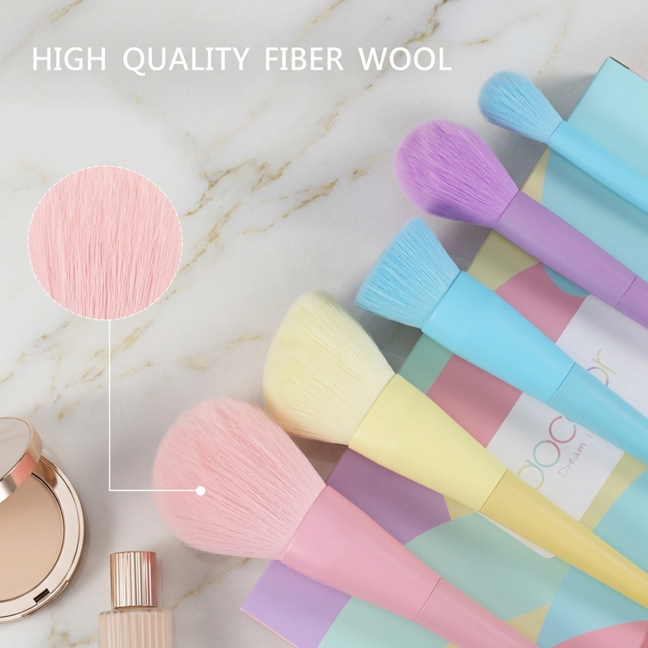 Pro-Glow 17-Piece Makeup Brush Kit 006